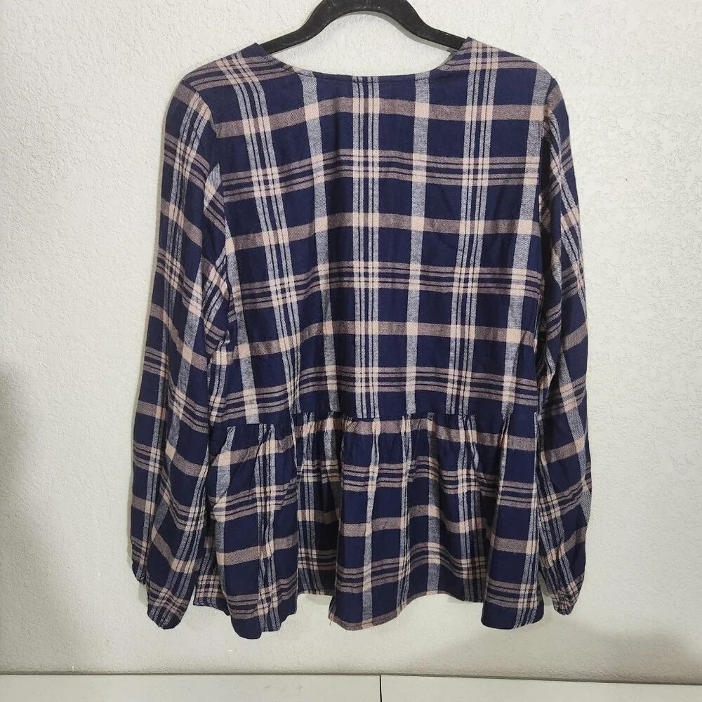 Torrid Blouse Womens Medium Large Blue Plaid Rainier Pullover Long Sleeve NWT
